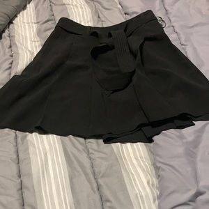 White House Black Market Black Flowing Shorts Size 00